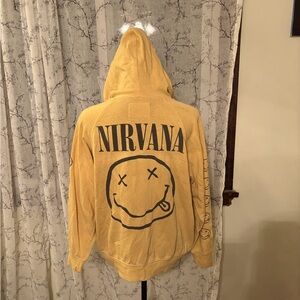 Torrid Nirvana soft yellow logo hoodie in size 0 (large)